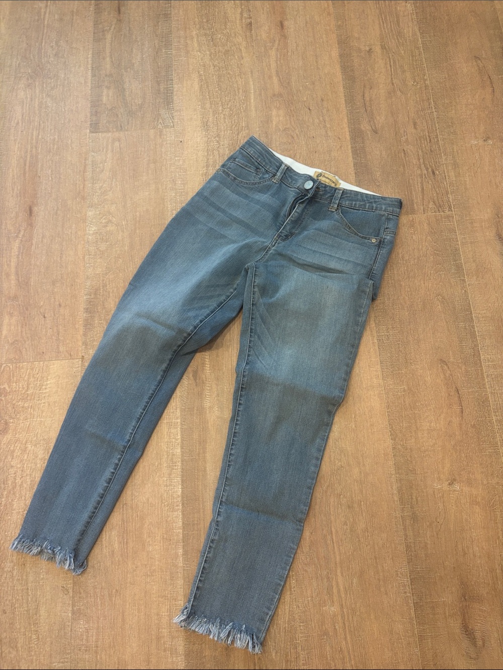 Democracy light blue denim jeans with white waist lining